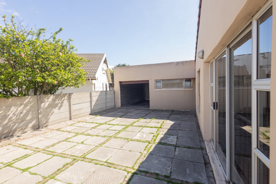 4 Bedroom Property for Sale in Riverton Western Cape